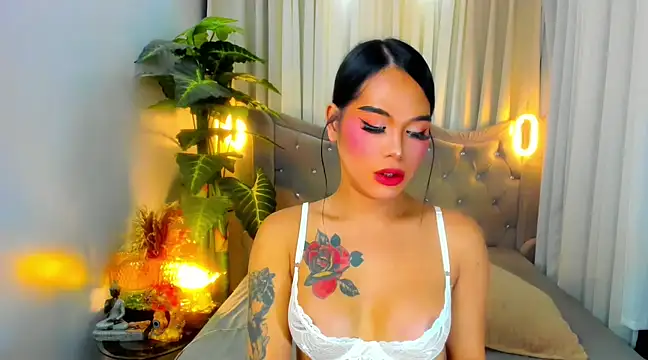 Snapshot of MistressSatisfactionOnTop chatting on March 13, 9:48 pm MistressSatisfactionOnTop online show from March 13, 9:48 pm