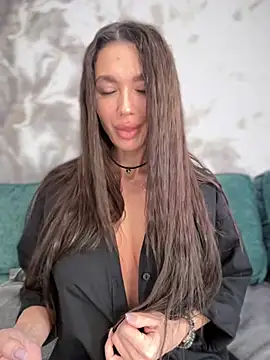 Snapshot of Emma_Catt chatting on March 26, 3:45 am Emma Catt online show from March 26, 3:45 am