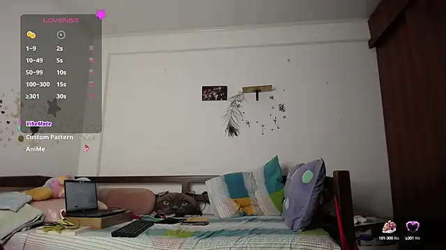 Snapshot of Moon_lunita chatting on March 11, 9:26 pm Moon lunita online show from March 11, 9:26 pm