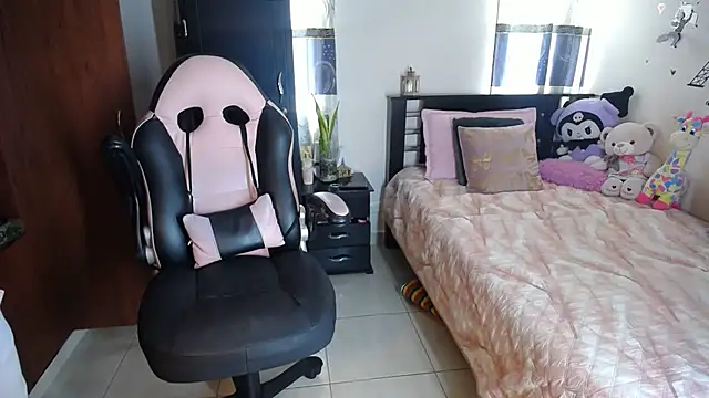 violeta campbell online show from March 26, 6:35 pm