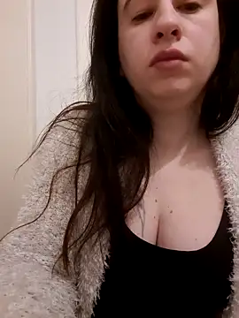 Snapshot of Tinka-Bella-Privat chatting on April 30, 4:30 am Tinka-Bella-Privat online show from April 30, 4:30 am