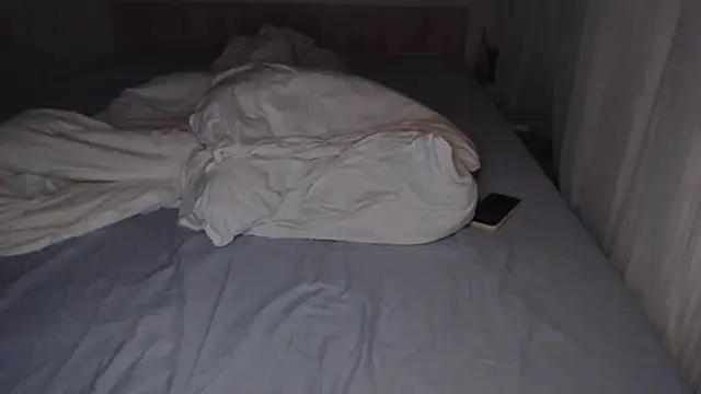 LoraPreston online show from November 8, 9:46 pm