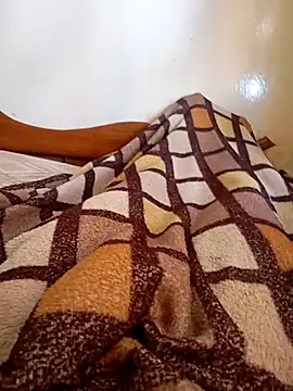 Snapshot of Smith23q123 chatting on December 3, 3:21 pm Smith23q123 online show from December 3, 3:21 pm