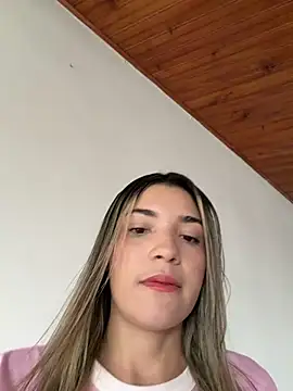 Snapshot of Sarita-candy chatting on April 16, 6:30 pm Sarita-candy online show from April 16, 6:30 pm