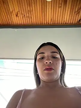 Snapshot of Sarita-candy chatting on April 26, 1:42 pm Sarita-candy online show from April 26, 1:42 pm
