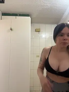 carolina16love online show from June 18, 8:35 pm