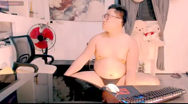 Snapshot of Hardking_69 chatting on January 28, 1:59 pm Hardking 69 online show from January 28, 1:59 pm