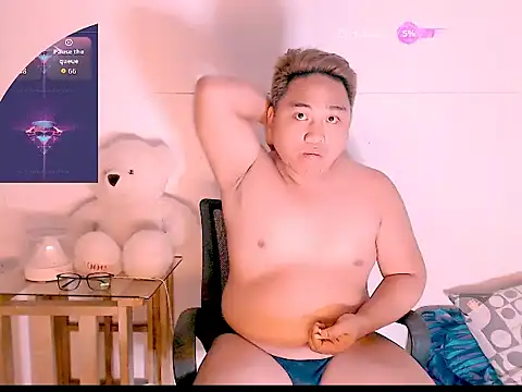 Snapshot of Hardking_69 chatting on March 18, 5:05 pm Hardking 69 online show from March 18, 5:05 pm