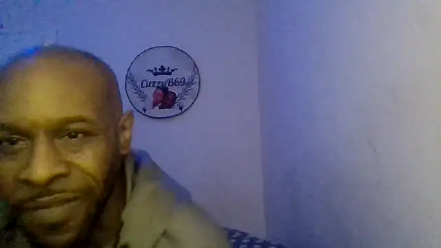 CuzzyB69 online show from November 28, 8:39 am