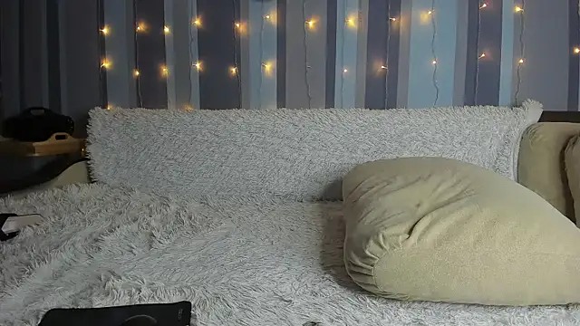 Snapshot of KatMartinez chatting on January 19, 12:09 pm KatMartinez online show from January 19, 12:09 pm