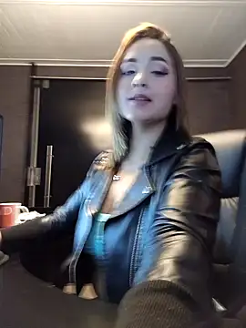 Emiily W online show from January 13, 12:24 pm