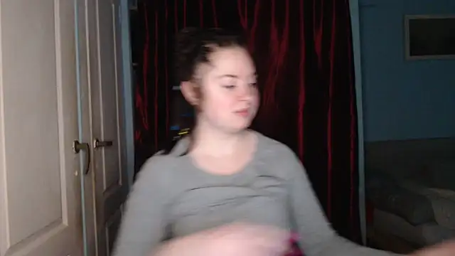 ryhhnnagold99 online show from December 14, 5:18 pm