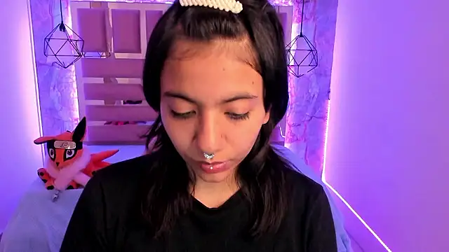 Nami usagi online show from December 3, 11:55 am