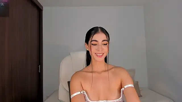 Snapshot of RebeccaBaxter chatting on January 30, 1:44 am RebeccaBaxter online show from January 30, 1:44 am