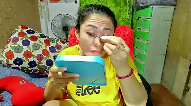 M e c e l online show from February 6, 2:58 pm