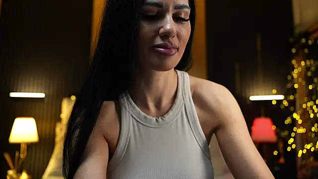 Lorettelorena online show from June 18, 4:13 am