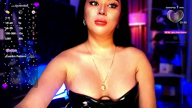 Thalia Cambridge online show from November 8, 7:12 pm