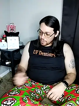 Snapshot of lucasgalacticman chatting on February 13, 5:58 am lucasgalacticman online show from February 13, 5:58 am