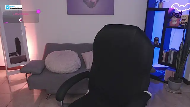 S Lilith  online show from January 10, 11:53 pm