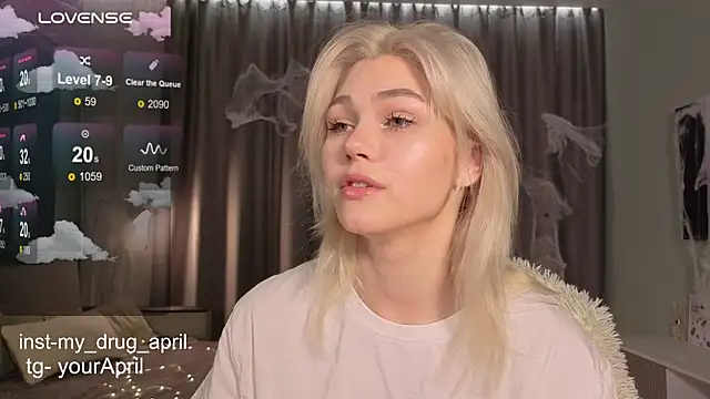 MyApril online show from October 28, 2:15 am