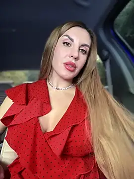 Kalli Fornia online show from October 11, 8:35 am