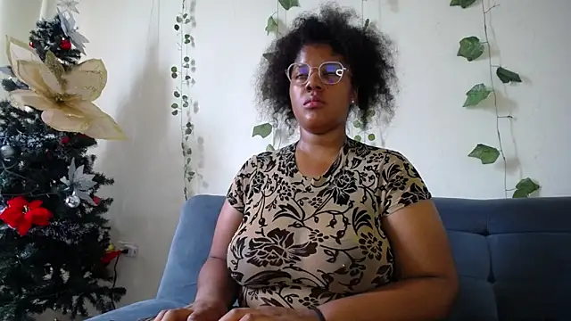 Lilyth  Brown online show from December 22, 4:48 pm