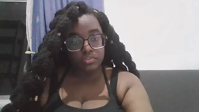 Snapshot of MissCC99 chatting on February 11, 2:27 am MissCC99 online show from February 11, 2:27 am