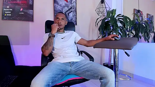 Sweet Alessandre online show from October 22, 7:13 pm