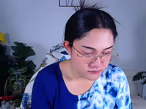 plysaithailand online show from May 18, 1:02 am