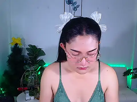 plysaithailand online show from May 20, 3:02 am