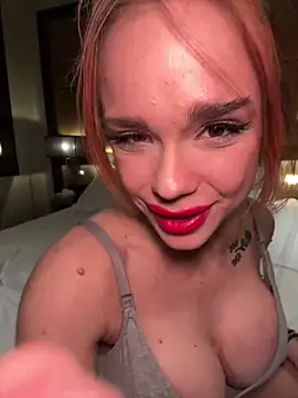 Snapshot of PennyPrincess chatting on March 2, 6:19 pm PennyPrincess online show from March 2, 6:19 pm