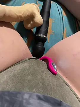 katcclovea online show from March 23, 5:06 pm