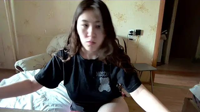 Snapshot of Riz_girl chatting on April 1, 5:19 am Riz girl online show from April 1, 5:19 am