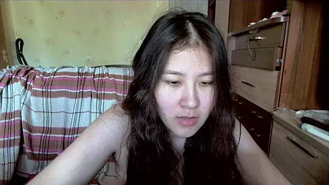 Snapshot of Riz_girl chatting on April 12, 12:10 pm Riz girl online show from April 12, 12:10 pm