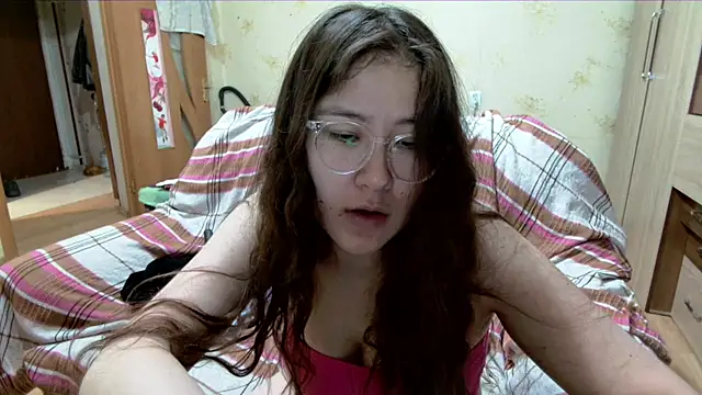 Snapshot of Riz_girl chatting on April 19, 6:10 pm Riz girl online show from April 19, 6:10 pm