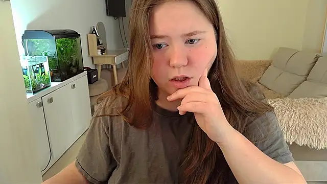 remirann  online show from March 5, 7:27 am