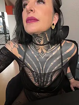 InkedBiitch online show from February 5, 7:24 am