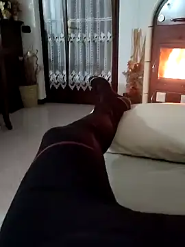 Snapshot of manuel9428 chatting on December 17, 9:16 pm manuel9428 online show from December 17, 9:16 pm