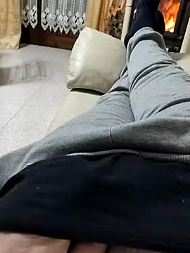 Snapshot of manuel9428 chatting on February 4, 9:41 pm manuel9428 online show from February 4, 9:41 pm