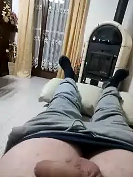 Snapshot of manuel9428 chatting on March 14, 11:11 pm manuel9428 online show from March 14, 11:11 pm