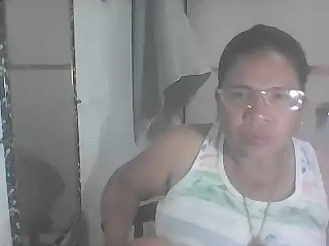 hotwet mama4uxx online show from March 4, 12:22 pm