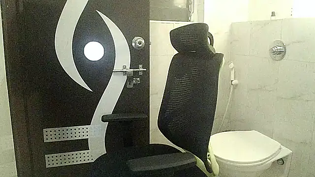 Snapshot of king_kong_india1 chatting on January 17, 5:27 pm king kong india1 online show from January 17, 5:27 pm