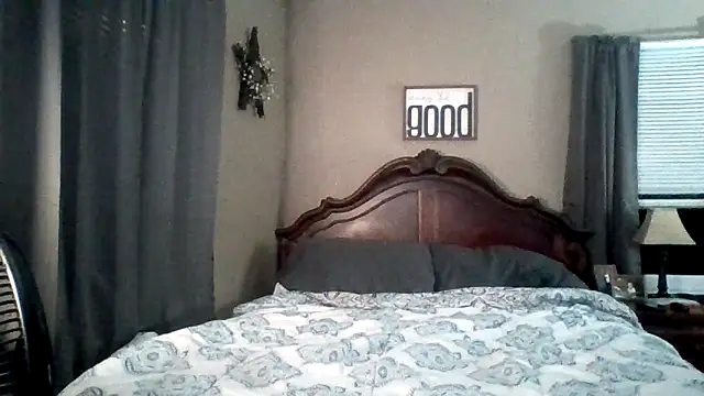 Snapshot of JoJoMonroe84 chatting on April 25, 4:15 am JoJoMonroe84 online show from April 25, 4:15 am