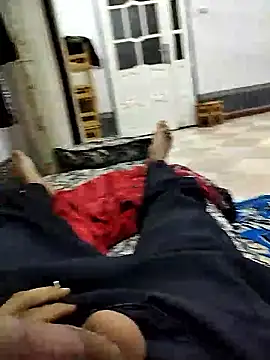 Snapshot of yacinemsila chatting on November 9, 6:28 pm yacinemsila online show from November 9, 6:28 pm