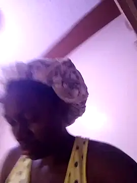 Snapshot of _cutemelania chatting on January 5, 5:09 am cutemelania online show from January 5, 5:09 am