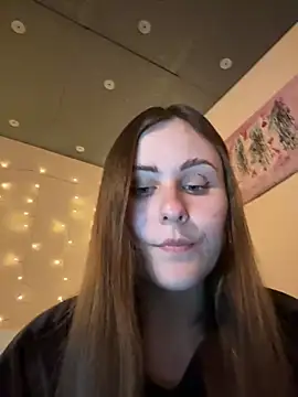 Snapshot of Emma_just chatting on March 21, 7:24 pm Emma just online show from March 21, 7:24 pm