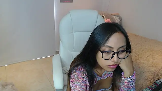 Snapshot of Gabi_morales chatting on December 12, 8:53 pm Gabi morales online show from December 12, 8:53 pm