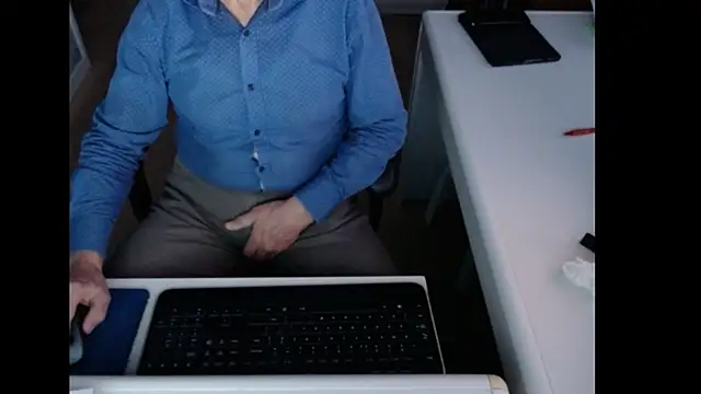 dutchpornking online show from December 23, 7:50 am