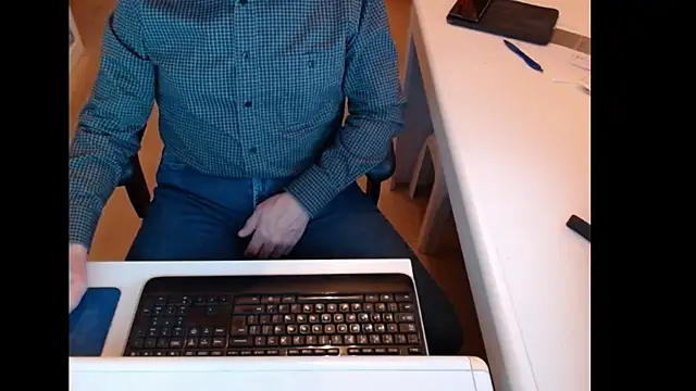 dutchpornking online show from January 8, 7:10 am