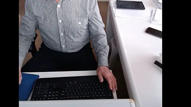 dutchpornking online show from April 2, 5:49 am